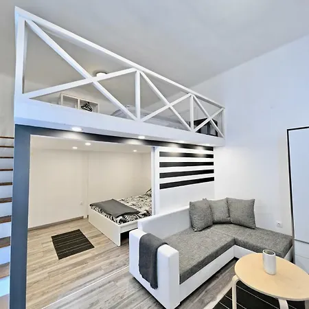 Apartment Modern Sailor In The Downtown Budapest